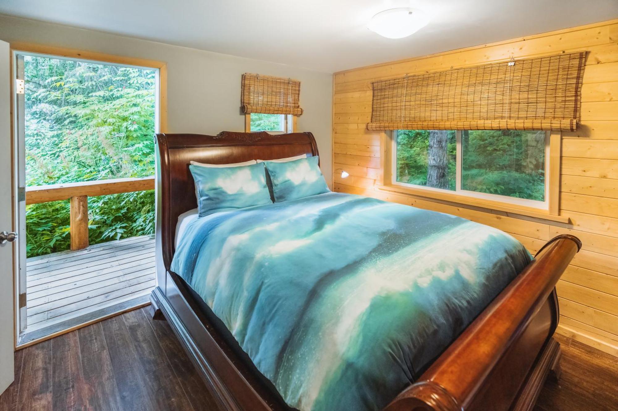 Bella Coola Grizzly Tours And Resort Hagensborg Extérieur photo