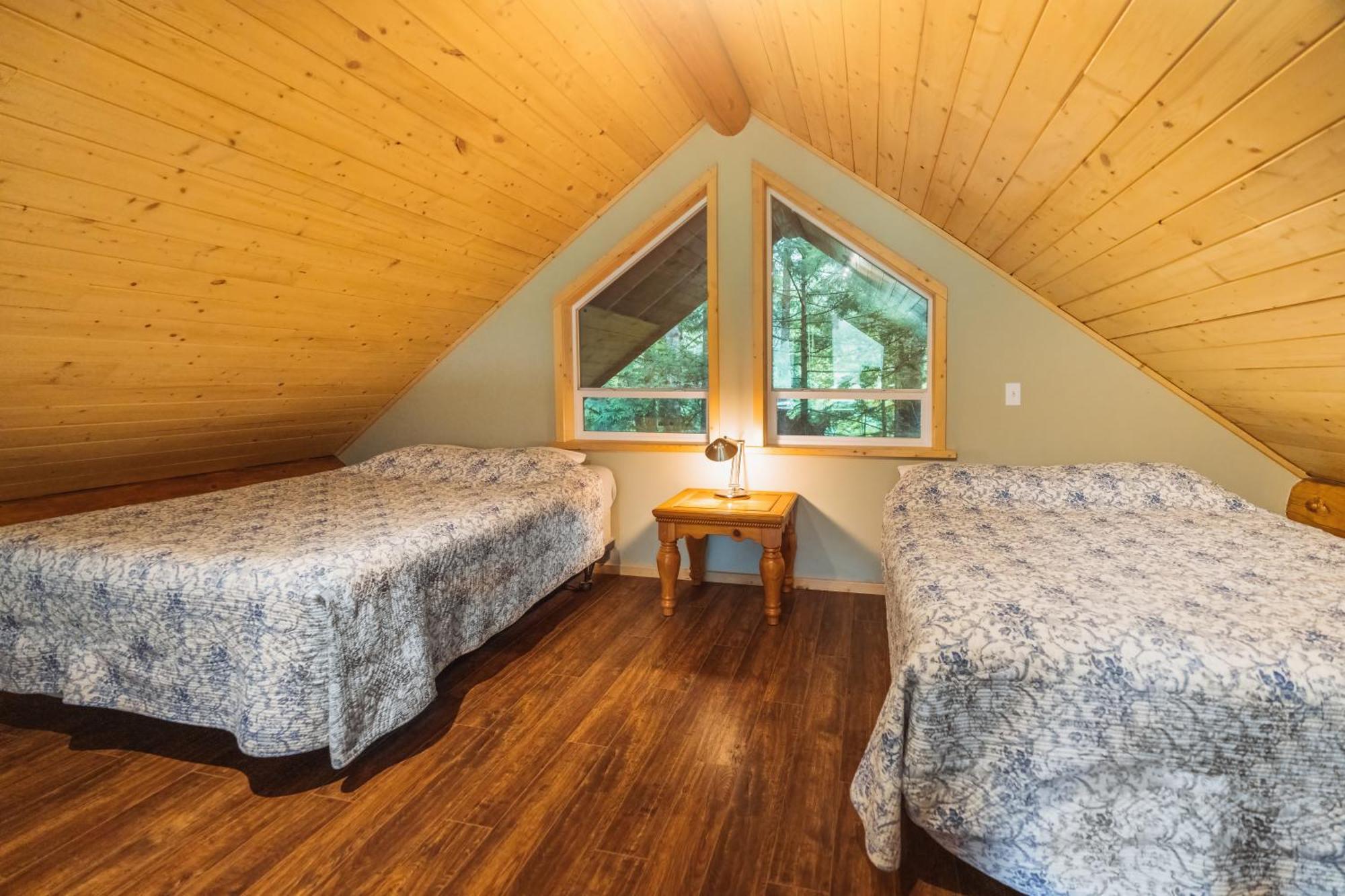 Bella Coola Grizzly Tours And Resort Hagensborg Extérieur photo