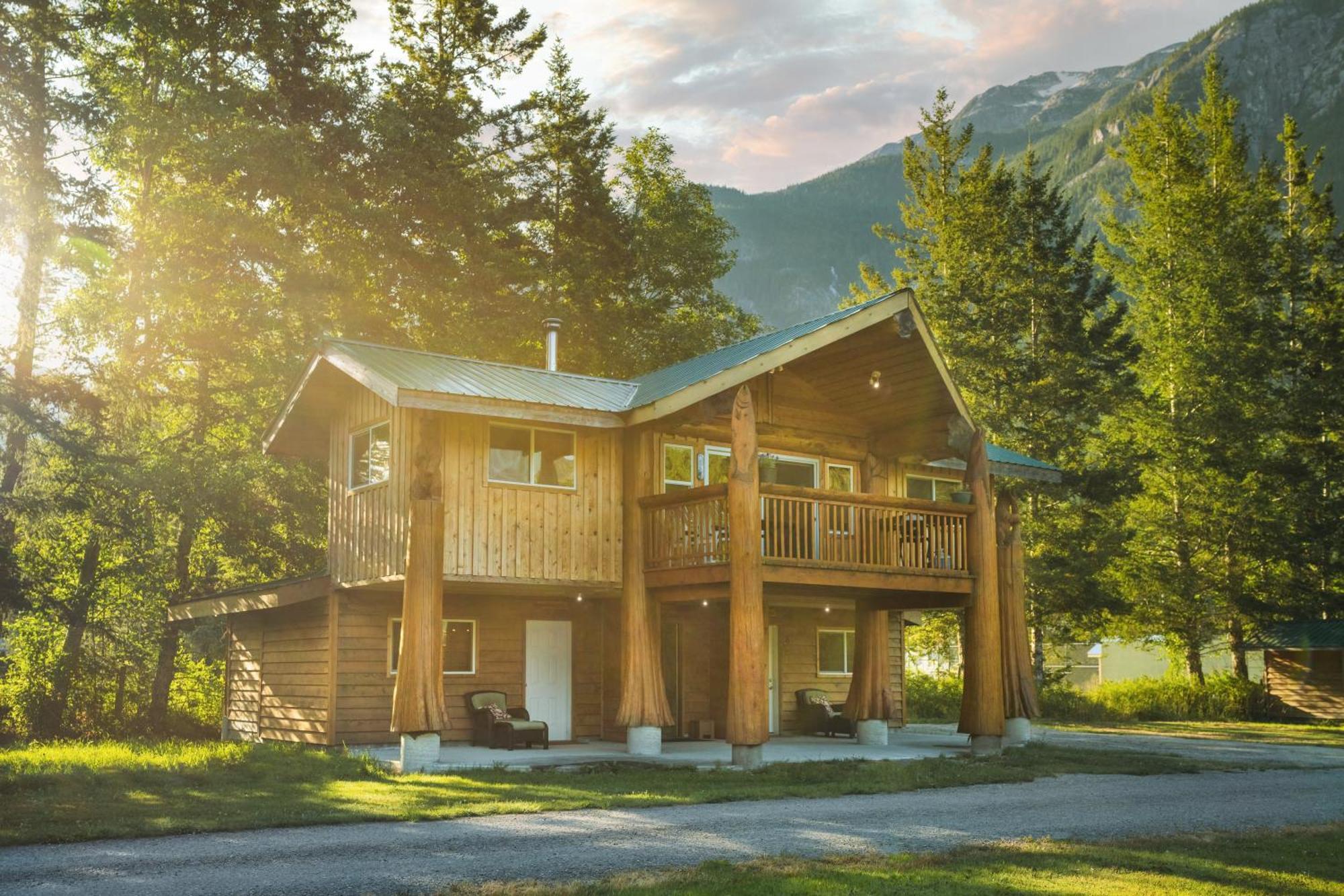 Bella Coola Grizzly Tours And Resort Hagensborg Extérieur photo
